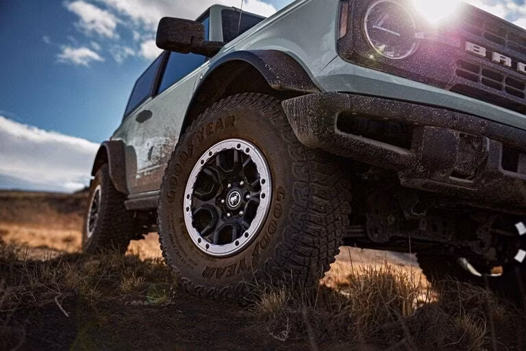 2025 Ford 2023 Bronco® Heritage Edition 2.7L EcoBoost® Everglades™ (4-door) - Image 10