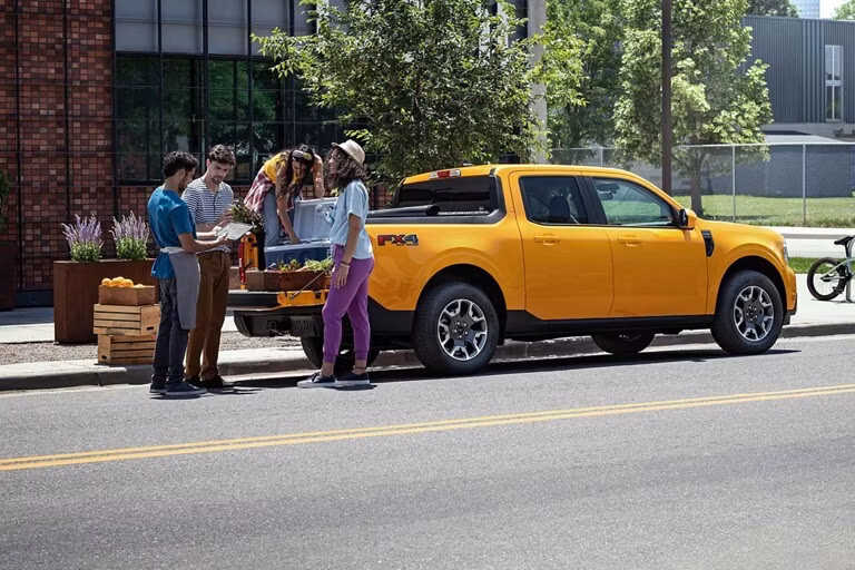 2025 Ford MAVERICK® XL 2.0L EcoBoost - Image 10