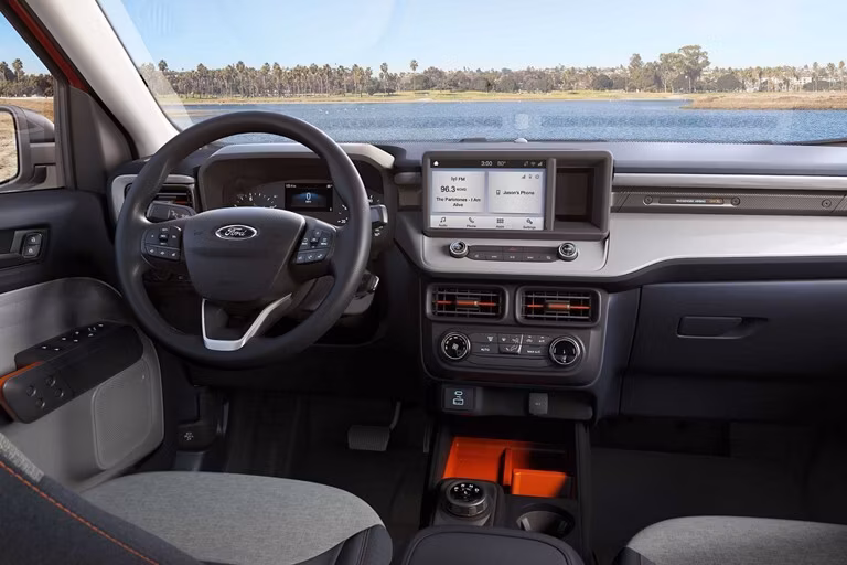 2025 Ford MAVERICK® XLT 2.0L EcoBoost - Image 9