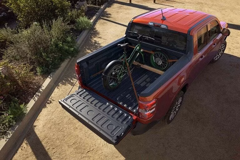 2025 Ford MAVERICK® XLT 2.0L EcoBoost - Image 10