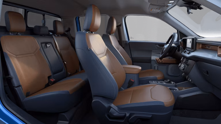 2026 Ford Maverick® Lariat 2.5-Liter FHEV - Image 6