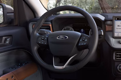2026 Ford Maverick® Lariat 2.5-Liter FHEV 33