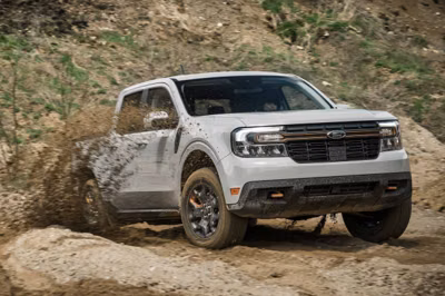 2026 Ford Maverick® Lariat 2.5-Liter FHEV 49