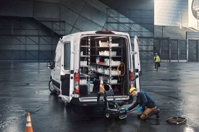 2025 Ford 2023 E-TRANSIT CARGO VAN 9