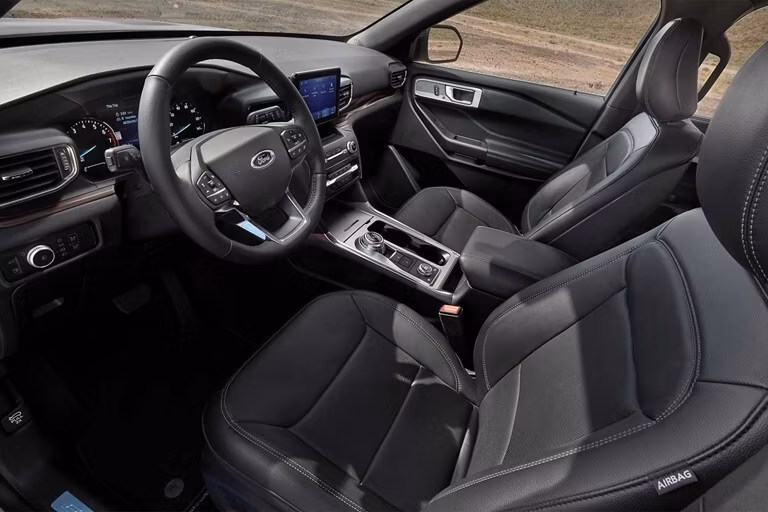 2025 Ford 2023 Explorer XLT 2.3L EcoBoost® I-4 - Image 8
