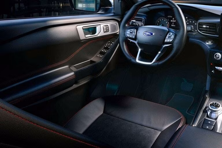 2025 Ford 2023 Explorer ST-Line 2.3L EcoBoost® I-4 - Image 8