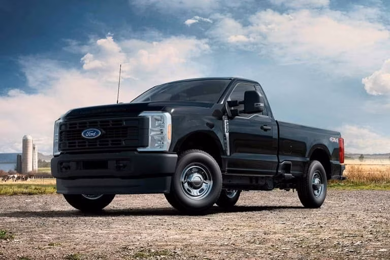 2025 Ford 2024 Super Duty® F-250® XL 6.8L Gas 2V DEVCT NA PFI V8 - Image 9