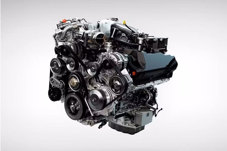 2025 Ford 2024 Super Duty® Commercial F-450® XL 6.7L Power Stroke® V8 Turbo Diesel - Image 8