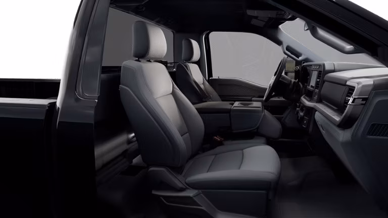 2025 Ford 2024 Super Duty® F-250® XLT 6.8-litre V8 Super Cab 4x2/4x4 - Image 6