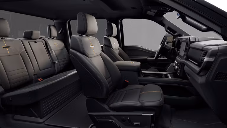 2025 Ford 2024 Super Duty® F-250® Platinum 6.8-litre V8 Super Cab 4x2/4x4 - Image 6