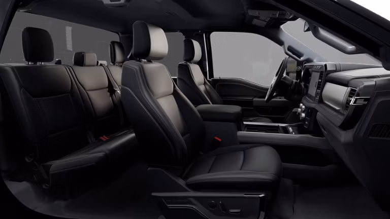 2025 Ford 2024 Super Duty® F-350® LARIAT 6.8-litre V8 Crew Cab 4x2/4x4 - Image 6