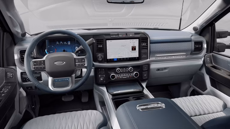 2025 Ford 2024 Super Duty® F-350® Limited 6.8-litre V8 Crew Cab 4x2/4x4 - Image 9