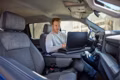 2025 Ford 2024 Super Duty® F-450® XLT 6.8-litre V8 Regular Cab 4x2/4x4 - Image 8