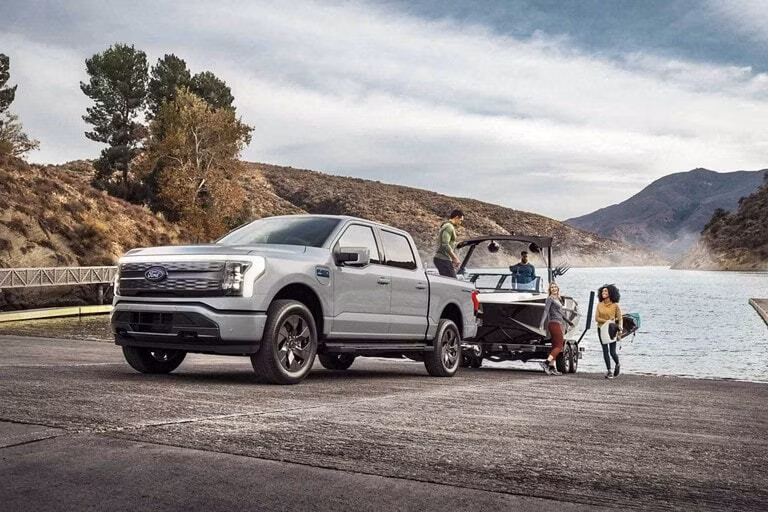 2025 Ford 2024 F-150 Lightning® Platinum® SuperCrew® 4x4 - Image 10