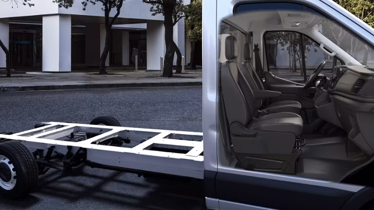 2025 Ford 2024 Transit® Chassis Cab 3.5L PFDi V6 - Image 6