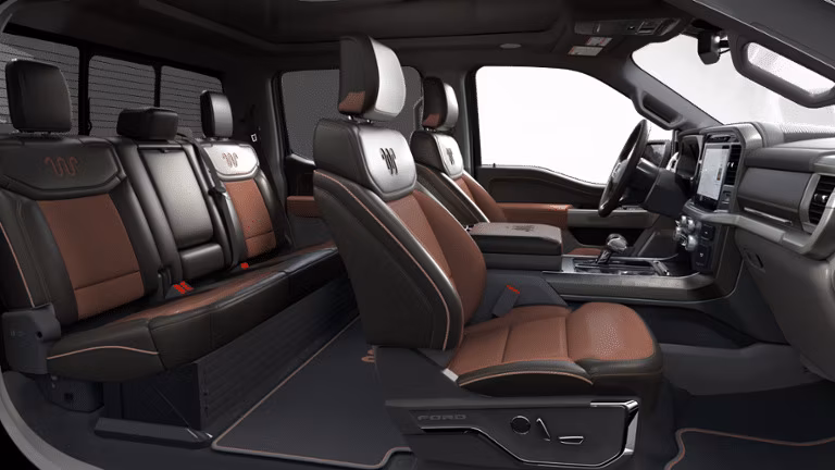2025 Ford 2024 F-150® King Ranch® 2.7L EcoBoost® V6 5.5-ftSuperCrew® Styleside 4x4 - Image 6