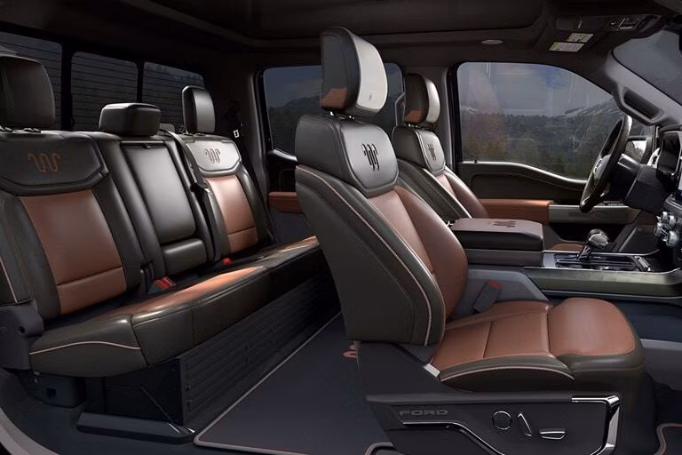 2025 Ford 2025 F-150® King Ranch® 3.5L EcoBoost® V6 SuperCrew® 5.5-ft Styleside 4x4 - Image 9