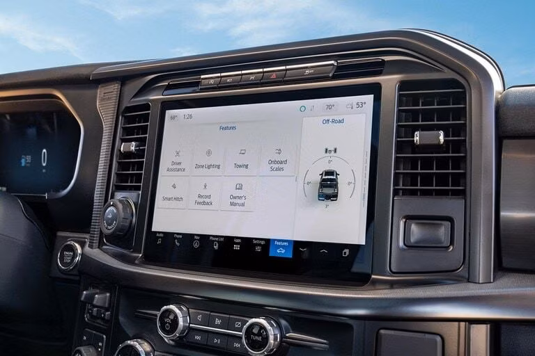 2025 Ford 2025 F-150® STX® 3.5L PowerBoost® Full Hybrid V6 SuperCrew® 5.5-ft Styleside 4x4 - Image 9