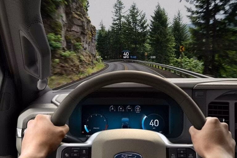 2026 Ford 2025 F-150® Lariat® 3.5L PowerBoost® Full Hybrid V6 SuperCrew® 5.5-ft Styleside 4x4 - Image 10