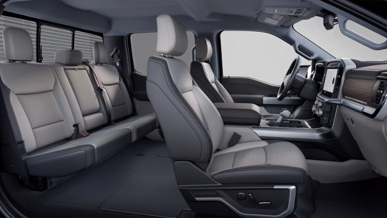 2025 Ford 2025 F-150® LARIAT® 3.5L PowerBoost® Full Hybrid V6 SuperCrew® 6.5-ft Styleside 4x4 - Image 6