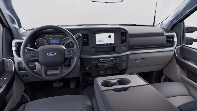 2025 Ford 2025 Super Duty® F-250® XLT 7.3L 2V DEVCT NA PFI V8 Gas Crew Cab 4x2/4x4 - Image 7