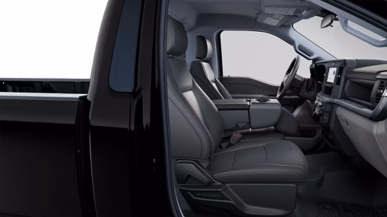 2026 Ford 2025 Super Duty® F-350® XL 7.3L 2V DEVCT NA PFI V8 Gas Regular Cab 4x2/4x4 - Image 6