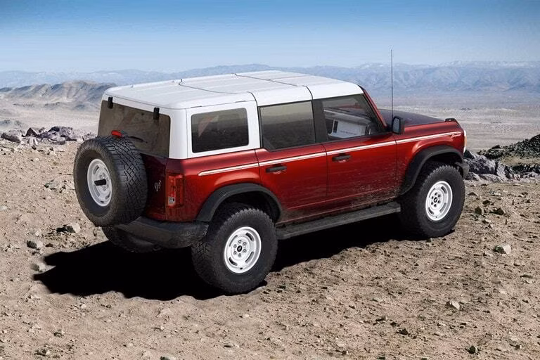 2025 Ford 2025 Bronco® Heritage Edition 2.7L EcoBoost® (4-Door) - Image 10