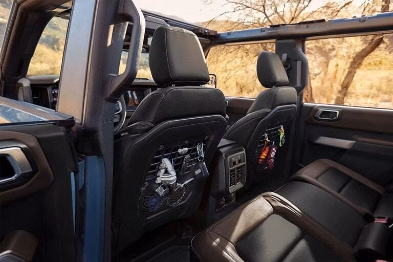 2025 Ford 2025 Bronco® Outer Banks® 2.7L EcoBoost® (4-Door) - Image 10