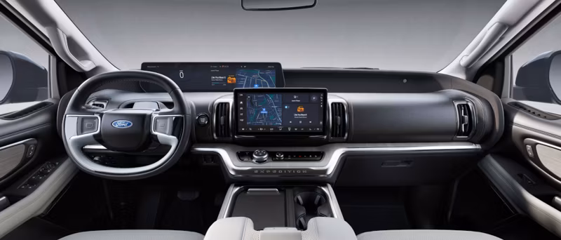 2025 Ford Expedition® Active® - Image 3