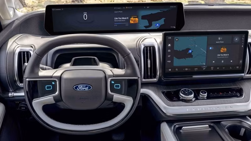 2025 Ford Expedition® Tremor® - Image 12