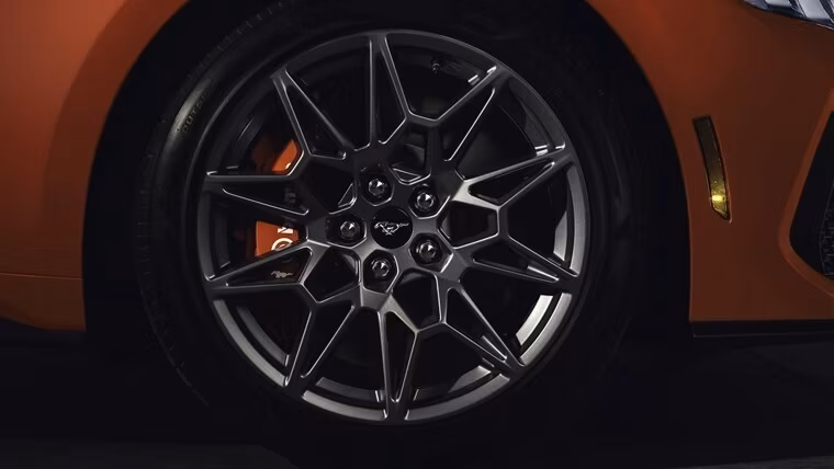 2025 Ford 2025 Mustang® Dark Horse™ - Image 30