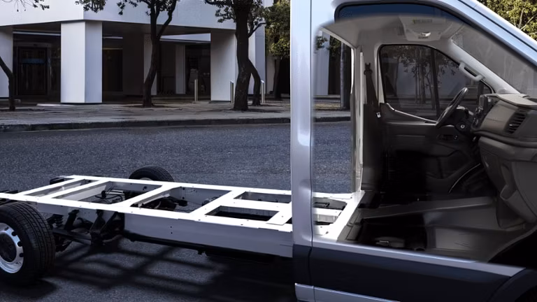 2025 Ford 2025 Transit® Cutaway 3.5L EcoBoost® V6 Medium 450 - Image 6