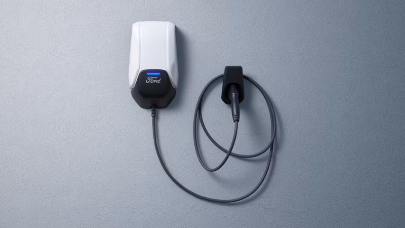 2025 Ford 2025 F-150® Lightning® Flash™ - Image 15