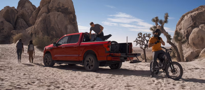 2026 Ford 2025 F-150® Lightning® Platinum® - Image 32