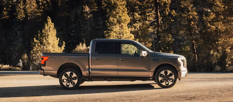 2026 Ford 2025 F-150® Lightning® Platinum® - Image 33