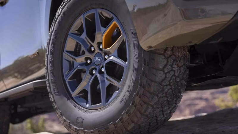 2025 Ford Expedition® Platinum® 3.5L EcoBoost® V6 High-Output engine - Image 24