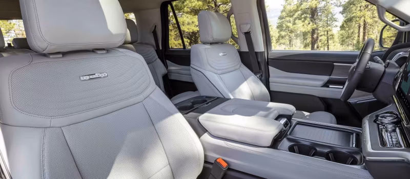 2025 Ford Expedition® Platinum® 3.5L EcoBoost® V6 High-Output engine - Image 29